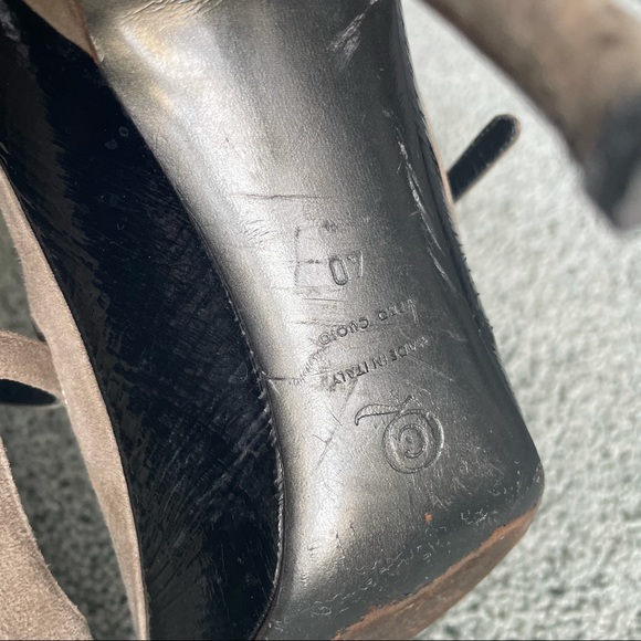 ALEXANDER McQUEEN Suede Mary Jane Low Strap sz40 - Picture 7 of 10